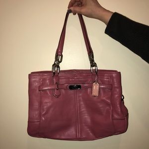 Pink moderately used Coach shoulderbag